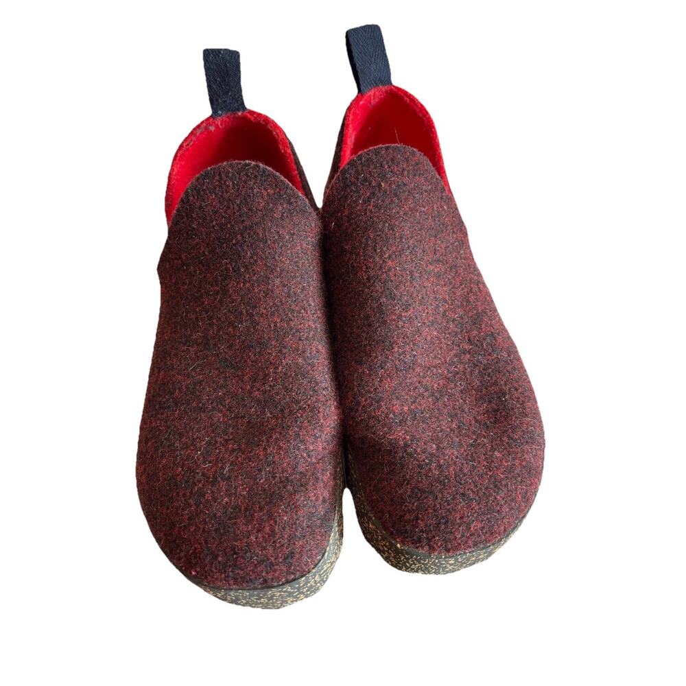 ASPORTUGUESAS Felt City Slip On Shoes Sz 40 Burgandy Tweed Comfort Sustainable